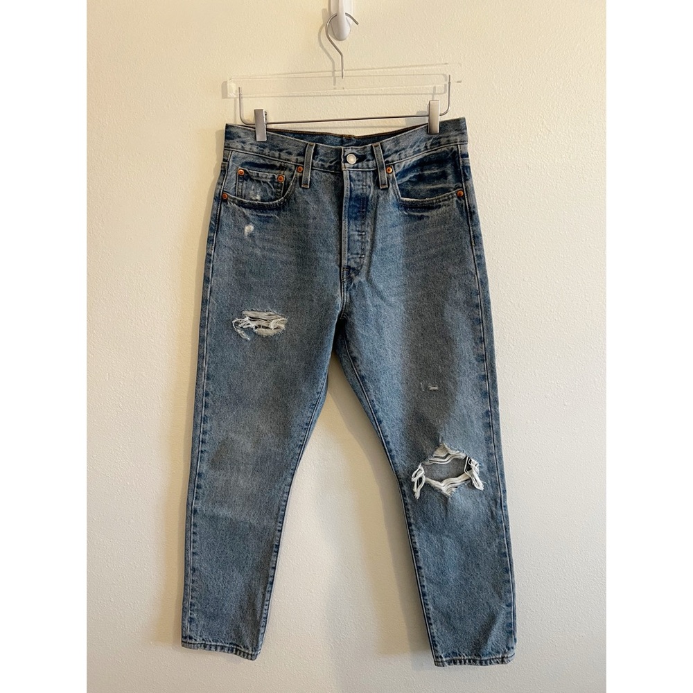 Levi’s distressed Blue Jeans 501